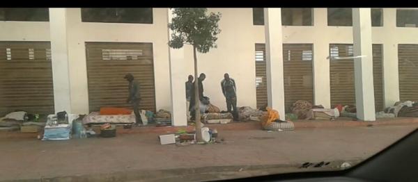 بالفيديو: سلطات أكادير تُفكك مخيما عشوائيا لمهاجرين أفارقة