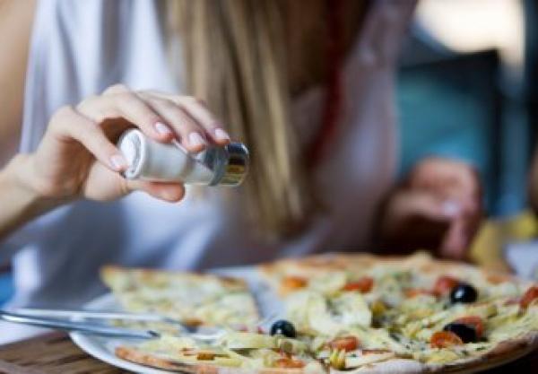 من  سنن الرسول صلى الله عليه و سلم .. الإقلال من الطعام