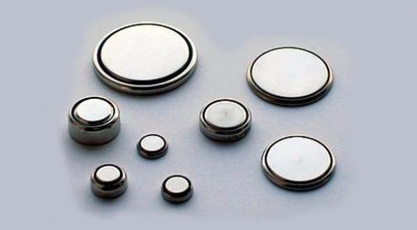 ابتلاع البطاريات المستديرة يهدد حياة الأطفال الصغار