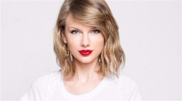 تايلور سويفت تختفي من مواقع التواصل