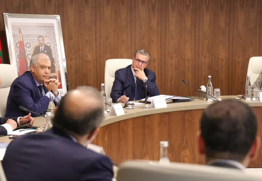 رئيس الحكومة يترأس اجتماع اللجنة الوزارية المكلفة بتتبع تداعيات التوترات الجيوسياسية بالشرق الأوسط على الاقتصاد الوطني