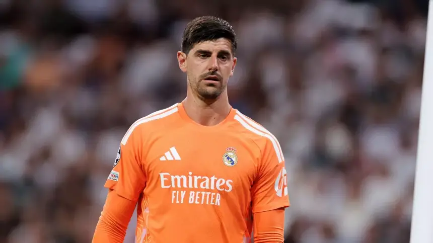 ضربة مفاجئة لريال مدريد قبل الكلاسيكو.. كورتوا يغيب في اللحظات الأخيرة