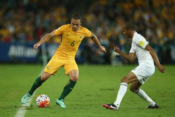 لاعب أسترالي يؤجل شهر عسله بسبب المونديال..وهكذا كانت ردة فعل زوجته