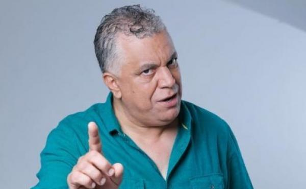 بعد أن اتهم بالنمطية: سيتكوم "كلنا مغاربة" يتيح لـ"الخياري" تقمص دور جديد يمارسه في حياته الخاصة