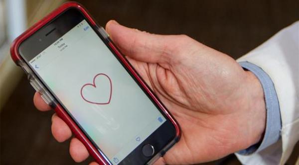 هل تحسن تطبيقات الهاتف الذكي صحة القلب؟