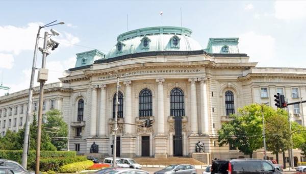 هذه الدولة تمنح الطلبة سيارة دفع رباعي عند التسجيل في جامعاتها