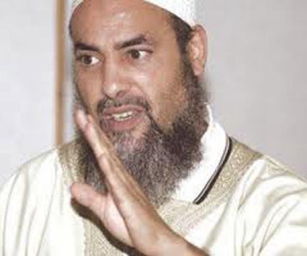 داعية جزائري يصف الفزازي بالشيطان بسبب الرسالة التي طالب فيها بوتفليقة بفتح الحدود