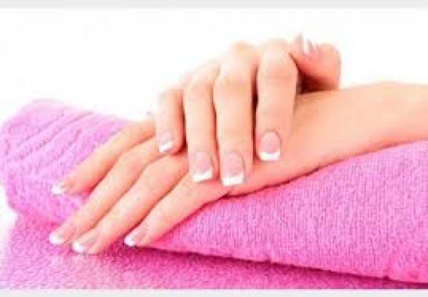 طريقة تعطيك بياض يدين طبيعي