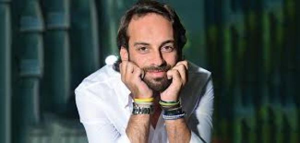 عثمان مولين: نقدر نتزوج بمرأة كتكمي وكتشرب والكوكايين لا !!