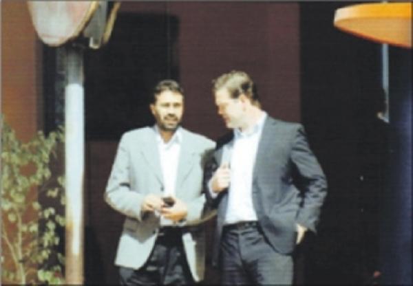  عضو 20 فبراير: لقاءات البعض بديبلوماسيين أمريكيين تشويش على الحركة