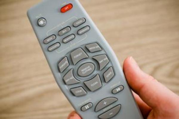 روسية تقتل حبيبها بـ "الريموت"