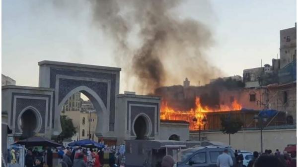 السلطات المحلية تقدم تفاصيل جديدة حول اندلاع حريق بأحد أسواق مدينة فاس العتيقة