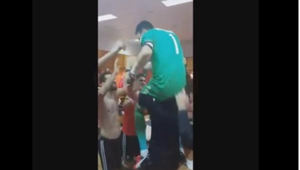 بالفيديو: احتفالات جنونية للاعبين المصريين عقب التأهل للنهائي الأفريقي