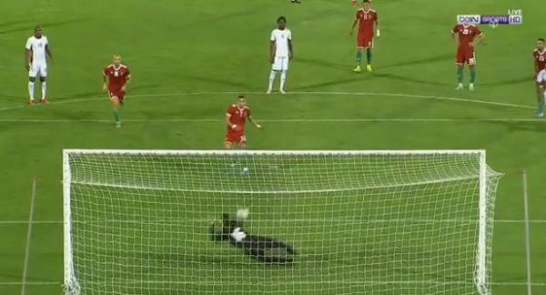 العقدة مستمرة..حكيم زياش يضيع ضربة جزاء أمام بوركينا فاسو