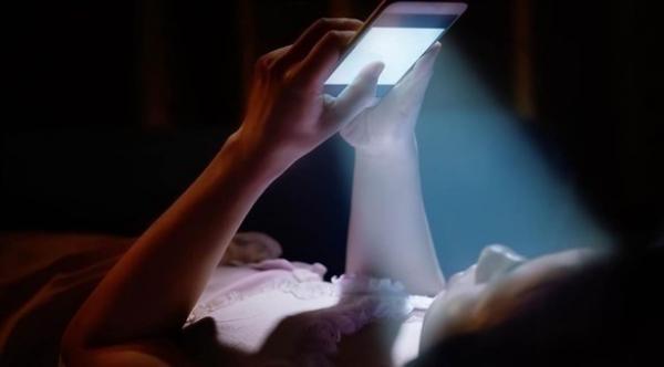 الضوء الأزرق قد يؤثر على شيخوخة الأجسام