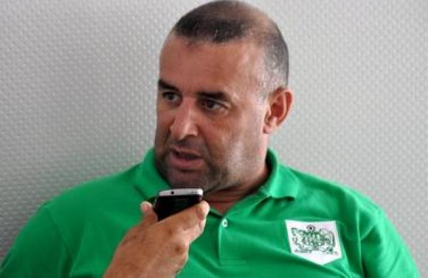 الدفاع الجديدي يخصص 100 مليون سنتيم لعبد الحق بنشيخة في حال احراز لقب كأس العرش