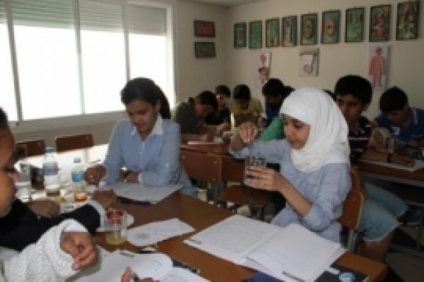 أساتذة التعليم الابتدائي‮ ‬يتبارون حول‮ ‬144منصب لتدريس العربية والثقافة المغربية لأبناء الجالية