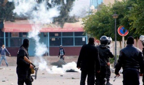 الاحتجاجات الاجتماعية في تونس .. التذكير بأهداف الثورة وإعادة ترتيب أولوياتها