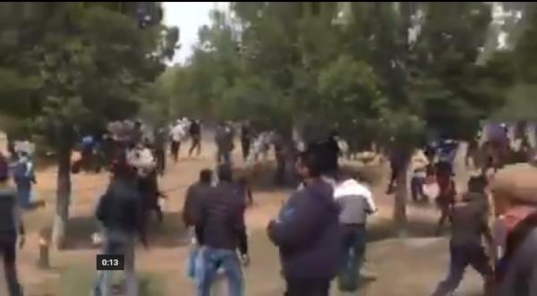 متظاهرون يرشقون القوات العمومية بالحجارة في جرادة