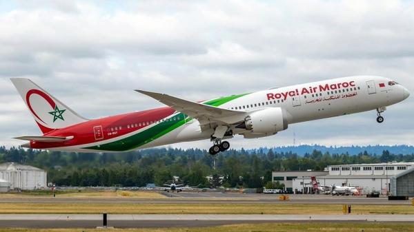 غضب واستياء بين ركاب رحلة تابعة للخطوط الملكية المغربية بعد تركهم لساعات داخل مطار إسباني