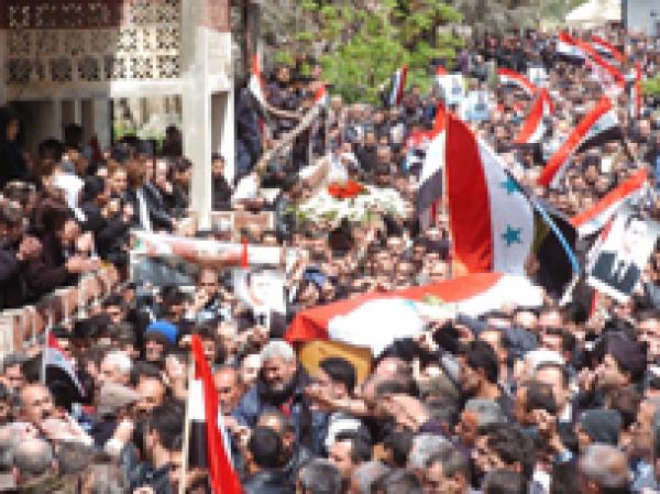 قوات الأمن السورية قتلت جنوداً لرفضهم اطلاق النار على المتظاهرين 