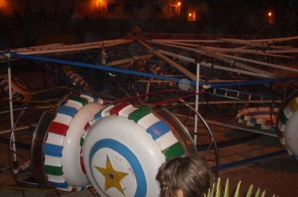 41 جريحاً في تحطم \"أرجوحة كهربائية\" للأطفال بآسفي