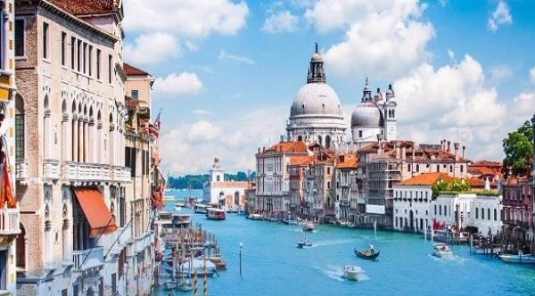 7 أشياء يجب أن تعرفها قبل السفر إلى إيطاليا