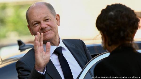 شركة ألمانية تبحث عن شبيه للمستشار أولاف شولتس على وجه السرعة