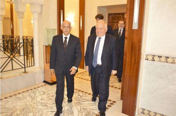 رئيس فريق الحزب الشعبي الأوربي يؤكد دعم البرلمان الأوربي للإصلاحات الجارية بالمغرب