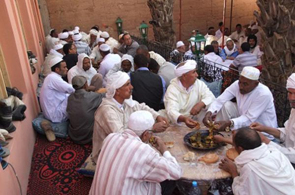 معاقبة مسؤولين دركيين و أمنيين بسبب الولائم الانتخابية