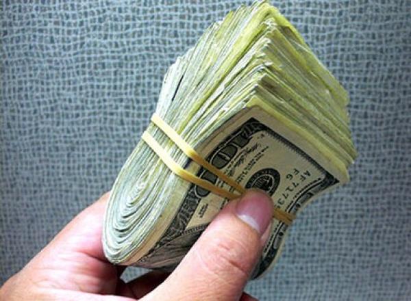 بريطانية تصبح مليونيرة بسبب الطلاق