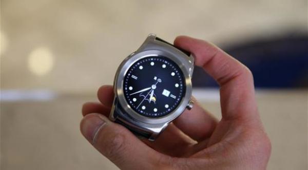  ساعة "إل جي أوربان" الذكية الجديدة 