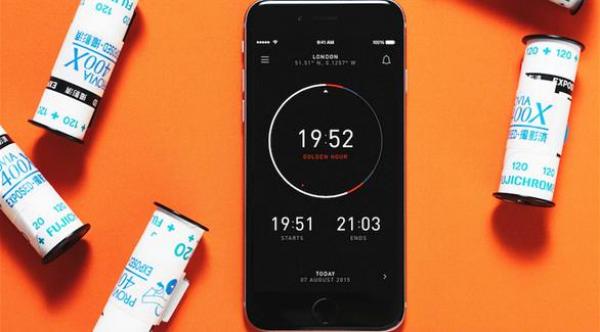 تطبيق لمستخدمي آي فون يحدد الوقت الأفضل لالتقاط الصور الخارجية