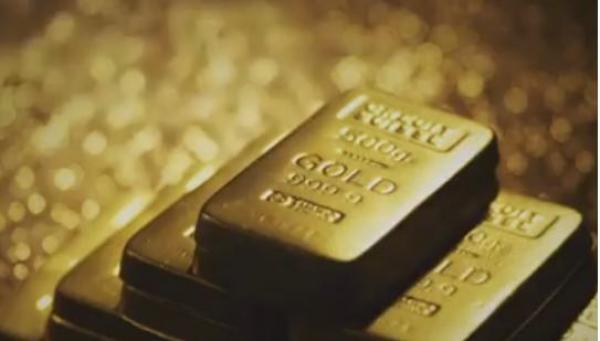 الغارديان البريطانية : خمسة أطنان من ذهب المغرب هربت إلى الامارات مطلية بالنحاس