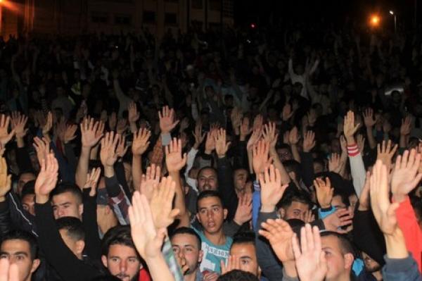 نشطاء جزائريون يدعون الى "مظاهرة حاشدة" تضامنا مع الريف