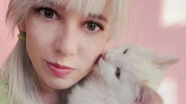 تنفق 25 ألف دولار لاستنساخ قطتها الميتة