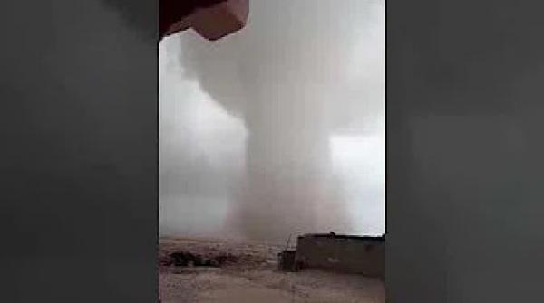 إعصار يضرب الجزائر