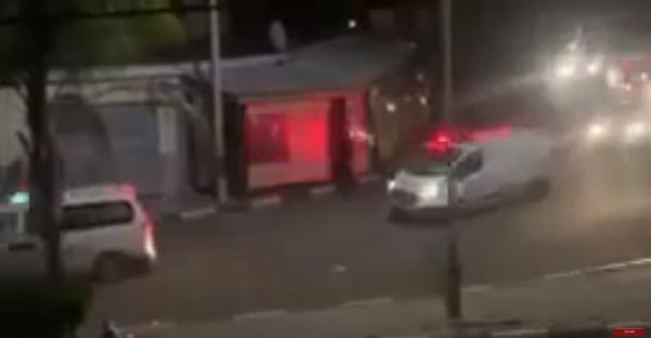 ليلة سوداء بمدينة سوق أربعاء الغرب.. نقل عشرات المخالطين لمصابة بكورونا الى المستشفي