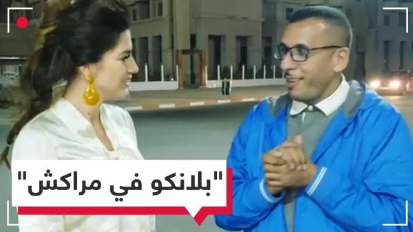 بالفيديو.. نجمة أمريكية تعجب بسائق تاكسي مغربي في مراكش!