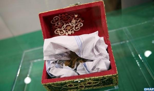 بعد استقدامها لأول مرة للمغرب من طرف "البودشيشية"...حماية أمنية مشددة للآثار النبوية