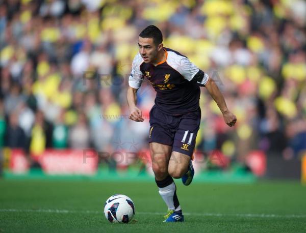 فيديو - السعيدي يشاهد فوز ليفربول على ريدينغ من مقاعد البدلاء