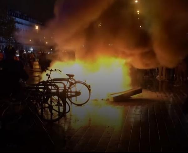 مظاهرات واشتباكات في باريس احتجاجا على قانون "الأمن الشامل"