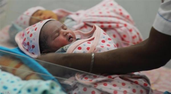 أم تبيع رضيعتها بـ287 دولاراً