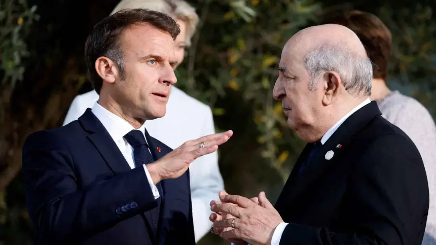 في تصعيد جديد.. الجزائر تطرد ديبلوماسيين فرنسيين بعد اتهامهما بالانتماء إلى جهاز المخابرات