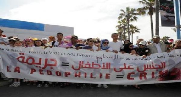 استياء في تطوان من عقوبة مخففة بحق ألماني اتهم بـ"محاولة استدراج طفلتين قاصرتين"