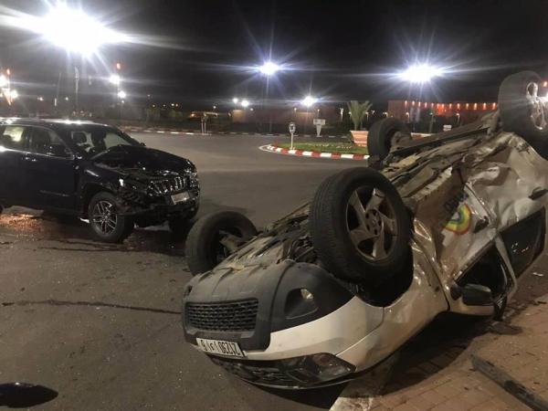 نجاة صحافيين من الموت بعد حادثة سير خطيرة بمراكش (صور)