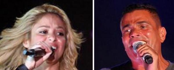 صور شاكيرا  و عمرو دياب في حفل بأبوظبي