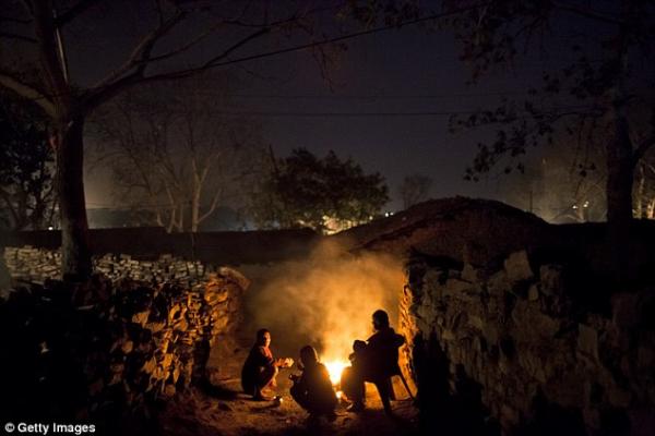 بالفيديو: منجم فحم مشتعل منذ 100 عام في الهند
