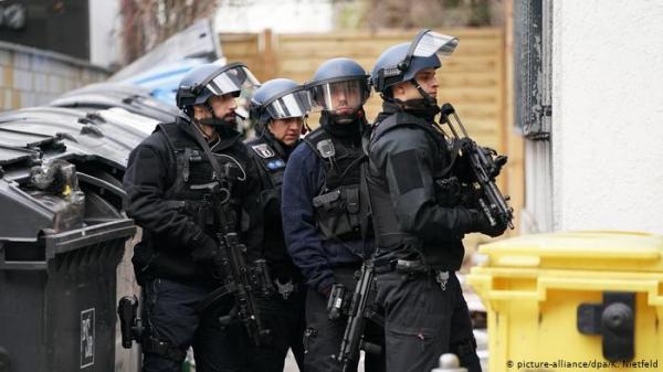 مسدس صوت يثير الذعر ويتسبب في إطلاق عملية أمنية كبرى ببرلين