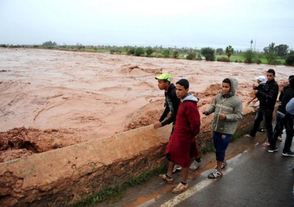 و أخيرا ...الطبيعة تفرج عن الجثة الخامسة لغريقات  فيضانات أزيلال
